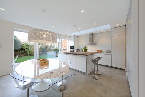 4 bedroom detached house to rent, Highlever Road, London, W10