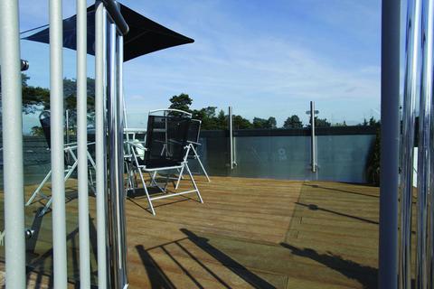 2 bedroom lodge for sale, KINGFISHER ROOF TERRACE at Tanner Farm Park, Goudhurst Road, Marden TN9