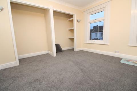 3 bedroom terraced house to rent, Ingledew Road, Plumstead, SE18