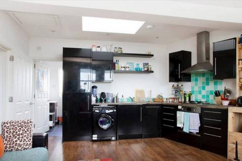 undefined, Ferndale Road, London SW9