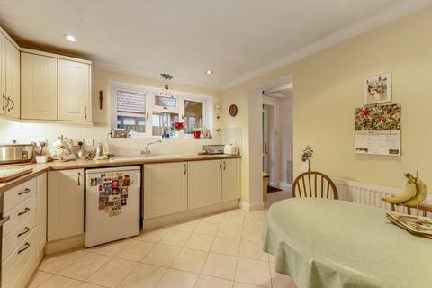 undefined, Willowdale Close, Stroud, Petersfield, Hampshire