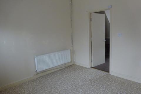 2 bedroom terraced house to rent, Belfield Road, Belfield, OL16