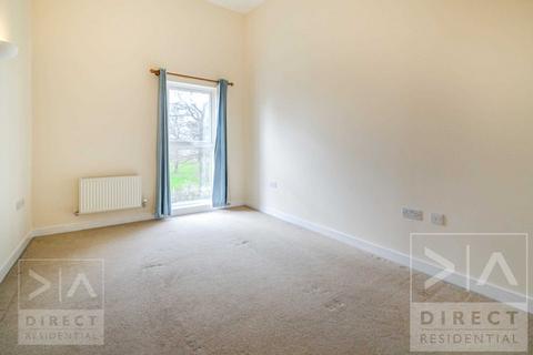 2 bedroom apartment to rent, Park View Road, Leatherhead KT22