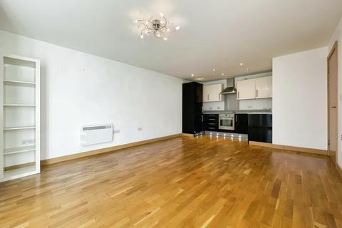 2 bedroom flat to rent, Johnson Place, Walsworth Rd, Hitchin, SG4