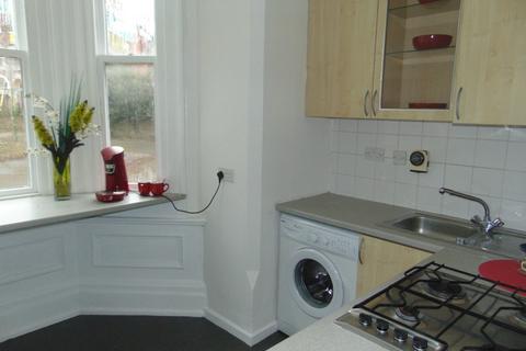 1 bedroom apartment to rent, Waterloo Crescent, Nottingham