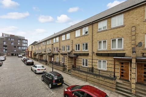 4 bedroom townhouse to rent, Ferry Street, London E14