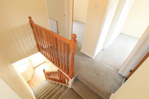 4 bedroom semi-detached house to rent, Silverton Road, Oadby, Leicester
