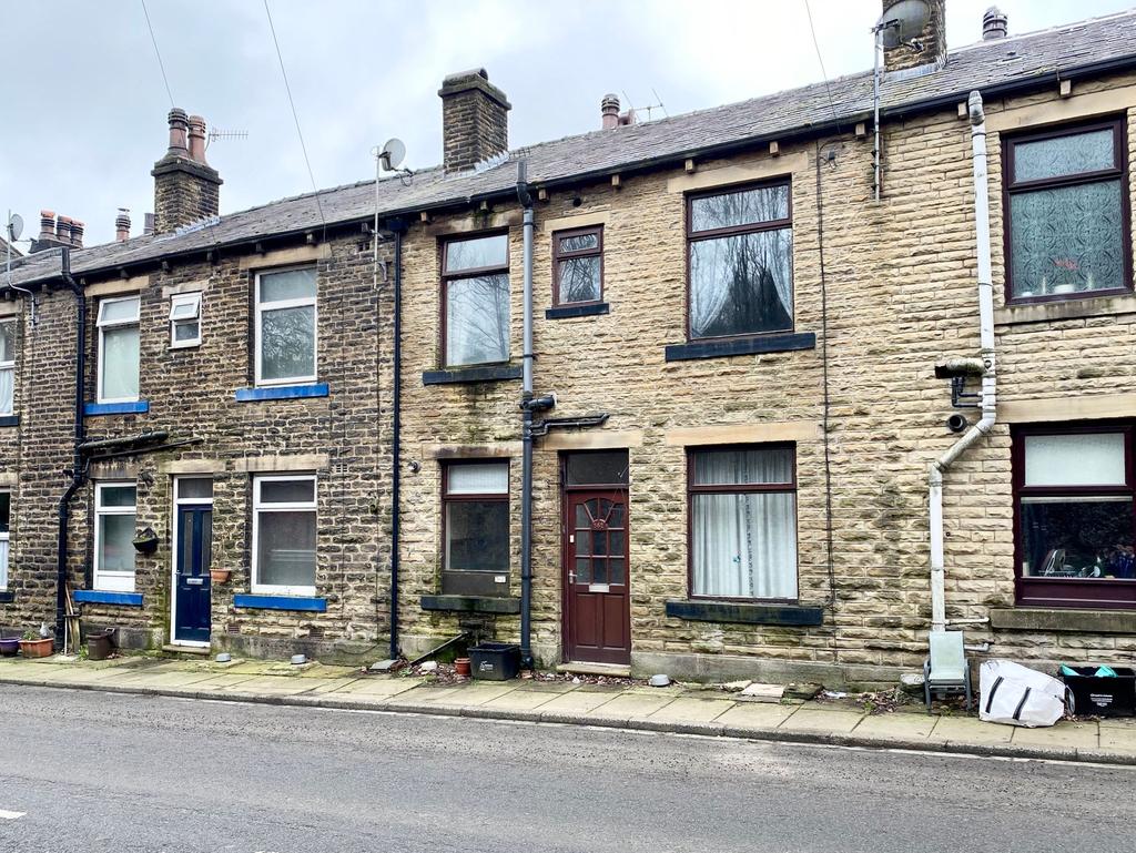 Halifax Road, Todmorden, OL14 2 bed terraced house £68,000