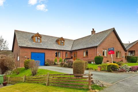 4 bedroom detached house for sale, Rhosymaen Uchaf, Llanidloes, Powys, SY18