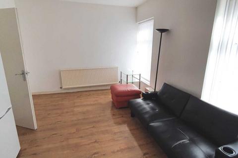 2 bedroom flat to rent, Broadway, Cardiff