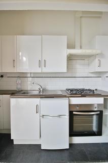 Studio to rent, Dollis Park, Finchley Central N3