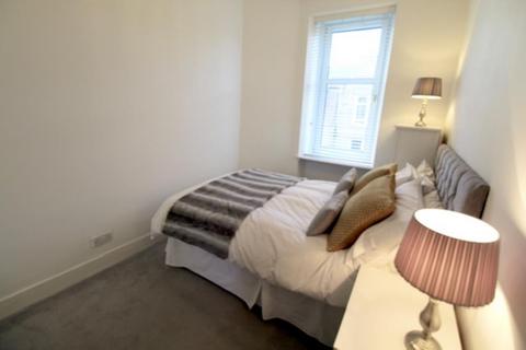 1 bedroom flat to rent, Wallfield Place, Top Floor, AB25