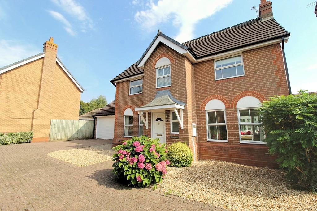 Jones Close, Brackley 4 bed detached house £419,950
