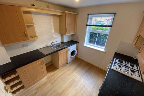 2 bedroom apartment to rent, Sherwood Street, Hucknall, Nottingham, NG15 7SE