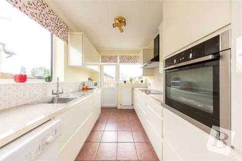 9 Kent Drive, Hornchurch, RM12 6TD