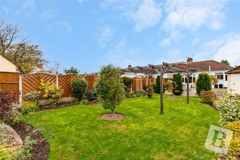 9 Kent Drive, Hornchurch, RM12 6TD