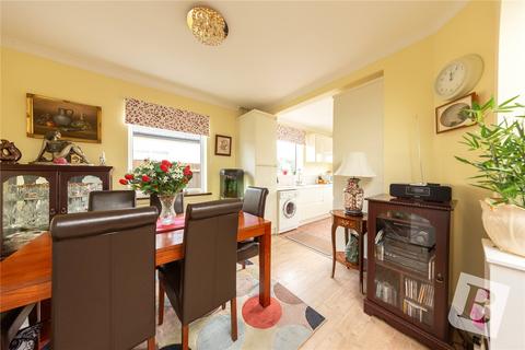 9 Kent Drive, Hornchurch, RM12 6TD