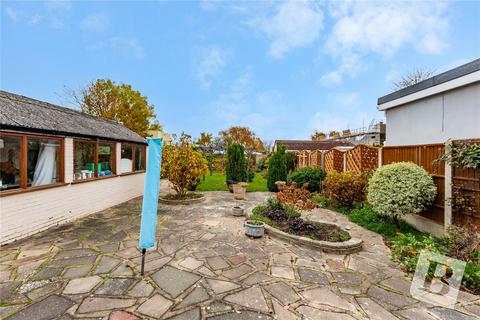 9 Kent Drive, Hornchurch, RM12 6TD