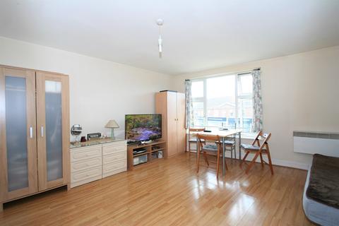 Studio for sale, Greyhound Hill, London, NW4