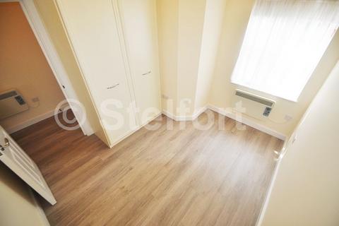 1 bedroom apartment to rent - Holloway Road, London, N7