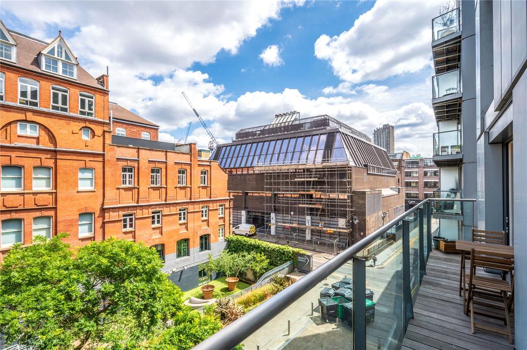 Horseshoe Court, 11 Brewhouse Yard, London, EC1V 2 bed flat £835,000