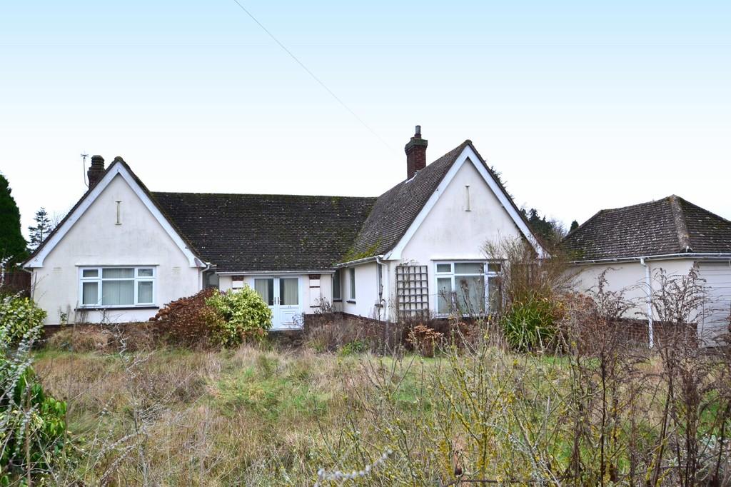 Kingsfield Avenue, Ipswich, Suffolk 3 bed detached bungalow £450,000