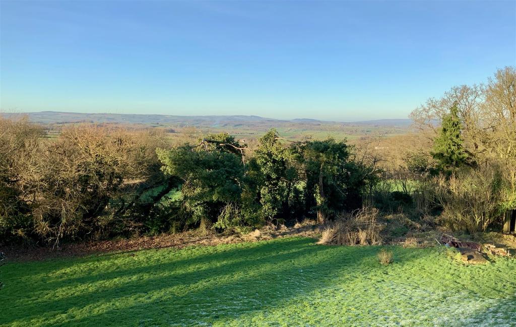 Higher Wrangway 0.5 Acre 3 bed detached house for sale £300,000