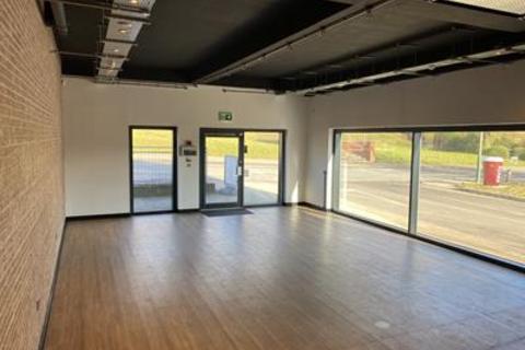 Shop to rent, Unit B, 70 Commercial Road, Machen, Caerphilly