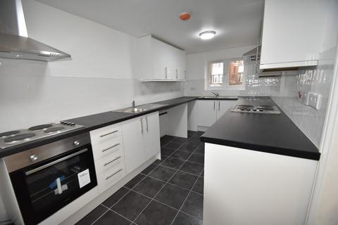 undefined, En-suit Double Room - Northumberland Avenue - TW7
