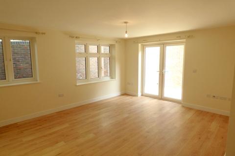 2 bedroom flat to rent, Panorama, Heathfield TN21