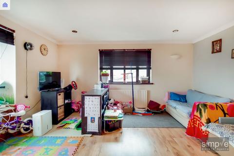 1 bedroom flat for sale, Gade Close, Hayes, UB3