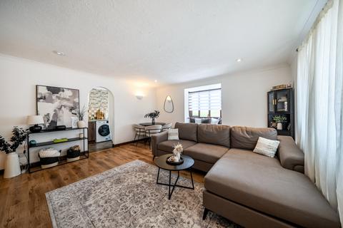 1 bedroom flat for sale, Gade Close, Hayes, UB3