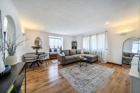 1 bedroom flat for sale, Gade Close, Hayes, UB3