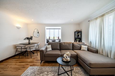 1 bedroom flat for sale, Gade Close, Hayes, UB3