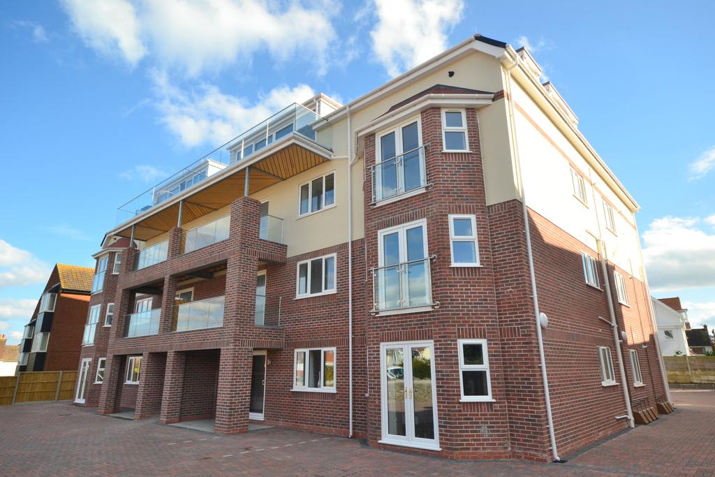 College Avenue, Rhos On Sea, Colwyn Bay, LL28 2 bed apartment £199,995