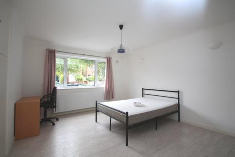 3 bedroom maisonette to rent, Gloucester Road, Kingston upon Thames KT1