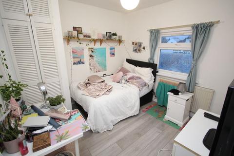 undefined, Kings Road, Kingston Upon Thames KT2
