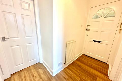 2 bedroom flat to rent, McIntyre Place, Paisley, Renfrewshire, PA2