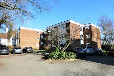 2 bedroom flat to rent, Eastbury Court on Lemsford Road