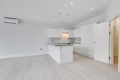 3 bedroom apartment to rent, Beechcroft Avenue, London