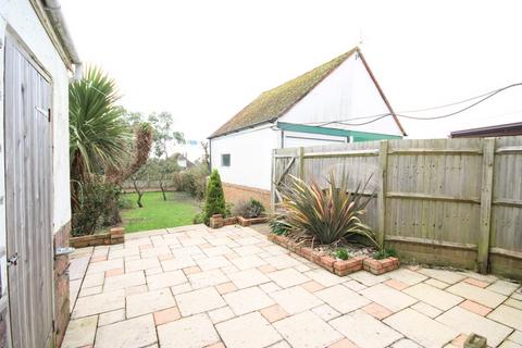 4 bedroom semi-detached house to rent, Adur Avenue, Shoreham-by-Sea BN43