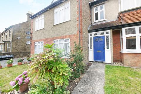 1 bedroom flat to rent, 12 Myddleton Road, Uxbridge UB8