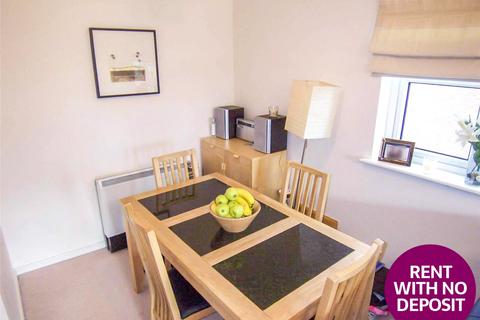 2 bedroom flat to rent, Hawthorn House, 53 Riding Close, Sale, Cheshire, M33