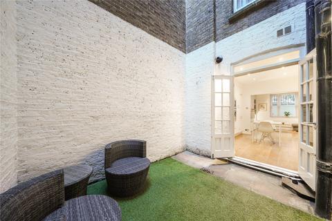 undefined, Gosfield Street, Fitzrovia, London, W1W