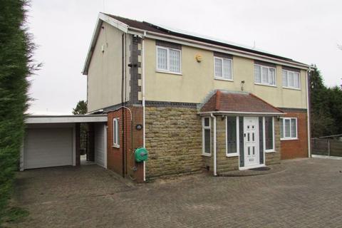 4 bedroom detached house to rent, War Office Road Bamford.