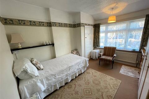 63 Spring Gardens, Hornchurch, RM12 5BG