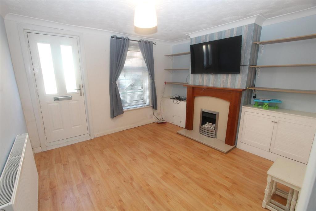 Bassett Road, Sittingbourne 2 bed terraced house £175,000