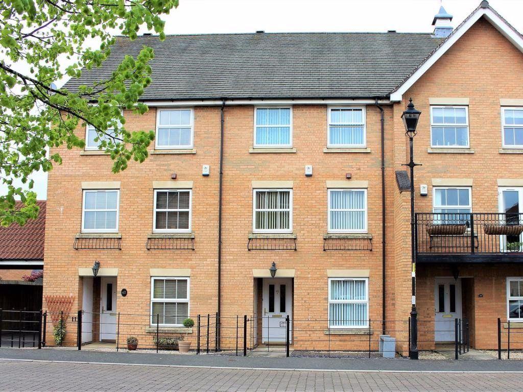Firs Avenue, Uppingham 3 bed house £950 pcm (£219 pw)