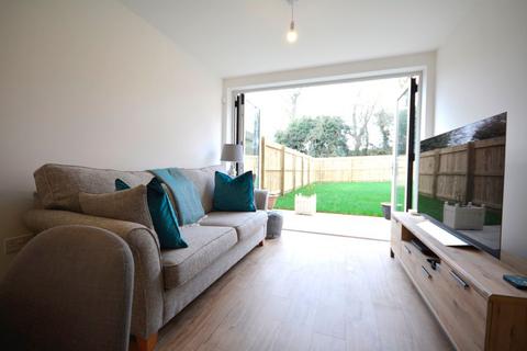 3 bedroom townhouse to rent, Littlewood Close, Browney , DH7