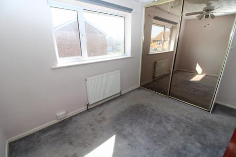2 bedroom terraced house to rent, Holland Way, Newport Pagnell, Buckinghamshire